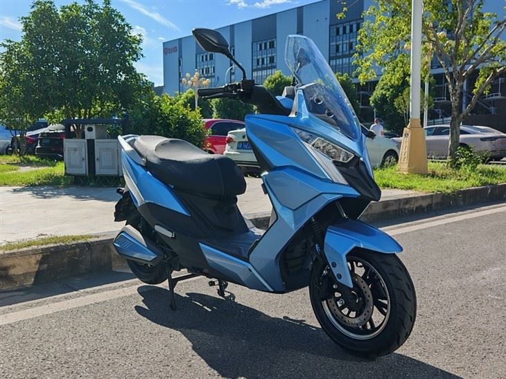 2500W New Best-selling Electric Scooter Adult Motorizedeec Electric Scooters 2500 Watts high quality