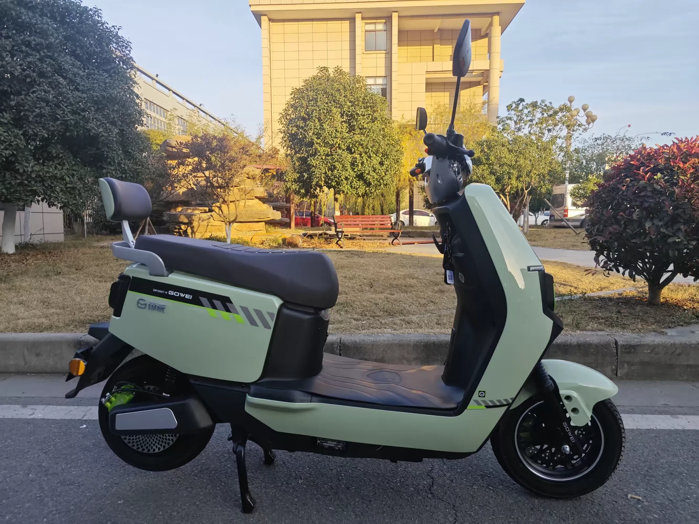 China Wholesale Hot Sale Off Road Motorcycle Electric Scooters 1200w
